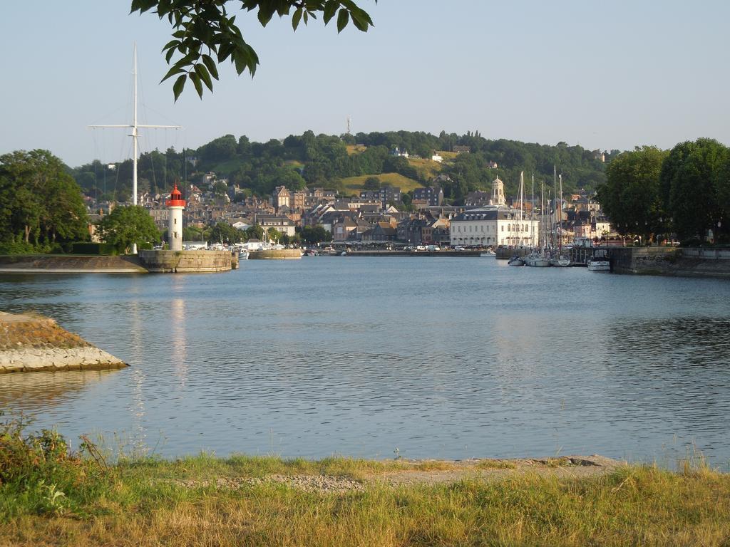 Du Port De Appartement