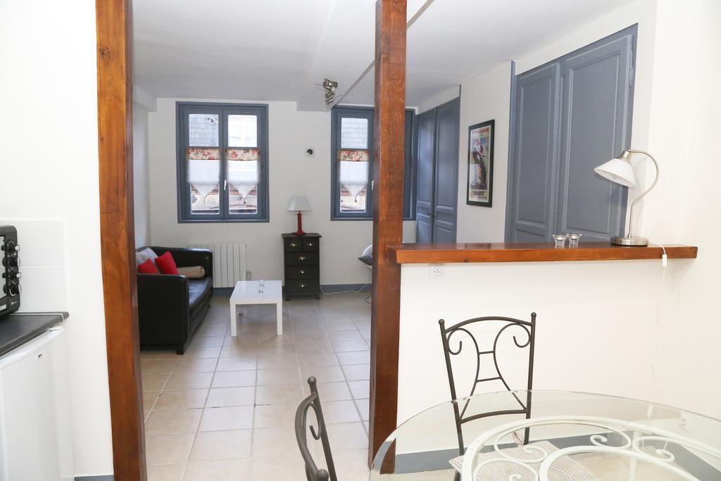 Appartement Du Port De *