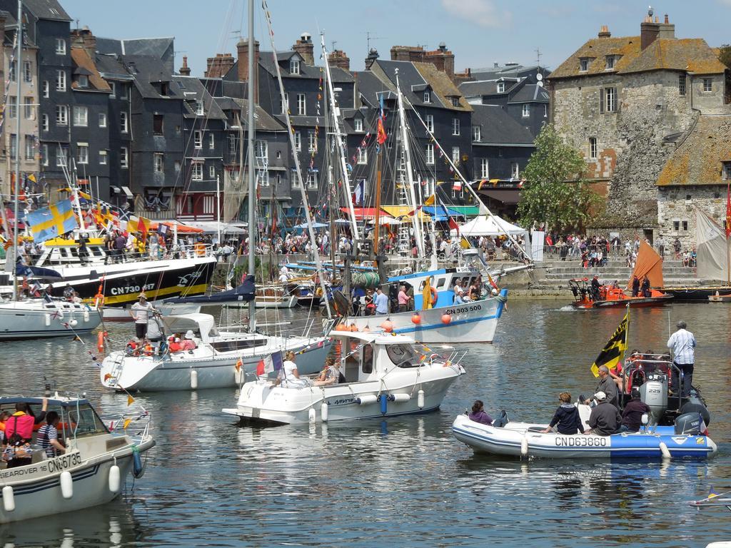Apartment Du Port De Honfleur